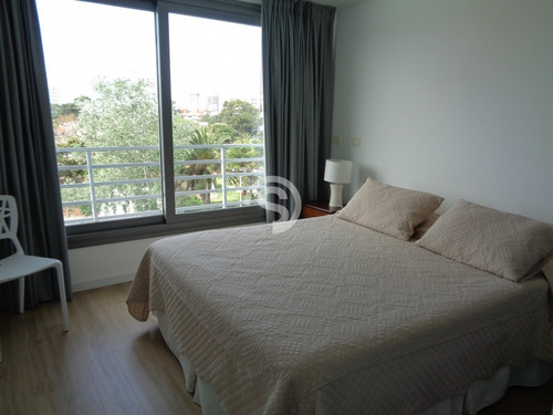 Alexander Boulevard, 2 Dormitorios Alquiler Y Venta- Ref: 3344
