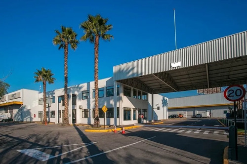 Bodega Con Oficinas En Arriendo En Sector Costanera Renca