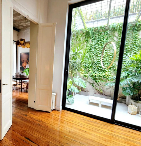 Exclusiva Residencia En San Telmo Con Local Comercial
