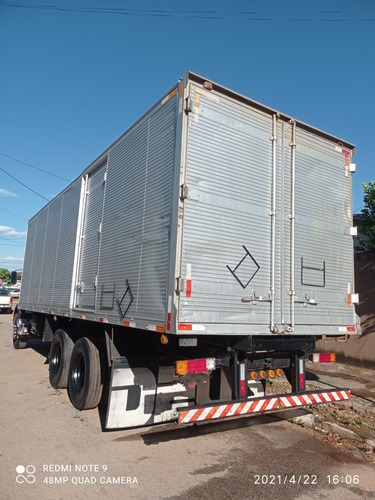 Mercedes Benz 1513 Baú