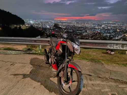 Pulsar Ns 125