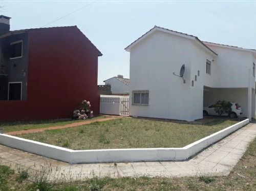 Imagen 4 de 9 de Chalet En La Lucila Del Mar Super Comoda A 200 Metros Del Pinar !!