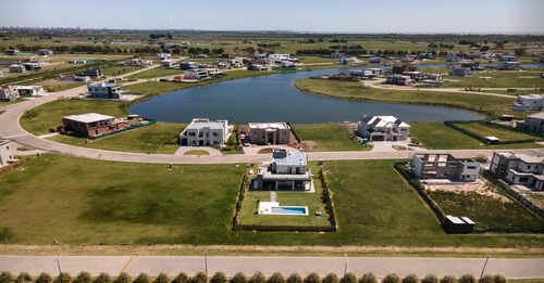 Lotes En Venta Country Club  Pueblos Del Plata  (villalobos -magallanes Y Gaboto)