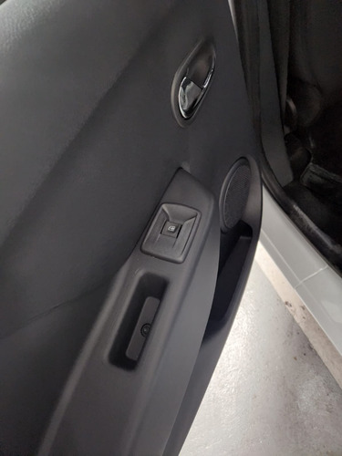 Imagen 6 de 15 de Renault Logan 1.6 16v Life (jir)