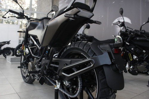Svartpilen 200 Husqvarna Scrambleer Neo Retro Urbana Agil