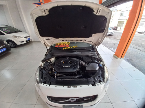 Volvo V60 2.0 T5 R-design Dynamic 5p
