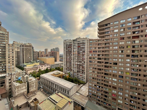 Dpto. Piso 17 De 1 Dorm 1 Baño + Terraza + Bodega - Catedral