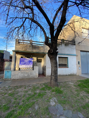 Venta Ph Tipo Casa 3 Ambientes - Jardin - Patio - Cochera Compartida - 2 Dormitorios - Terraza - A Metros Avenida Mitre Sin Expensas - Vicente Lopez - Munro - Rivadavia 3500 - De Paola Propiedades