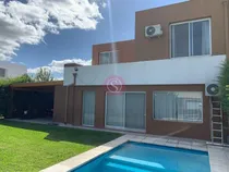 Comprar Casa En Venta De 5 Amb,  Barrio Casas Del Este, Pilar (con Financiacion)