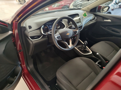 Chevrolet Onix plus 1.0 Lt 4p