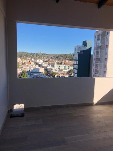 Imagen 6 de 8 de Departamento De 2 Dorm. Zona Céntrica. Tandil