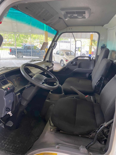 Imagen 6 de 13 de Isuzu Elf 400 2007 Caja Termica