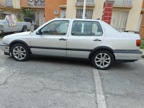 Volkswagen Jetta 2.0 Gls Aa At