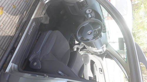 Fiat Strada Adventure Locker
