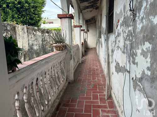 Venta Casa 5 Ambientes Ricardo Flores Magón