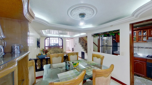 Imagen 1 de 29 de Linda Casa En Venta Normandia Bogotá Cm