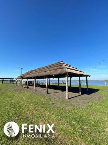 Imagen 3 de 10 de Tf526 - Z/ Puerto Mbiguá-lote En Venta Con Vista Al Río.
