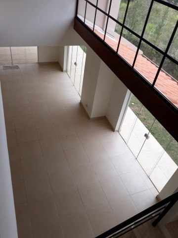 Imagem 15 de 21 de 3 Suítes Rica Em Acabamento E Ótimo Local. - Cd0071