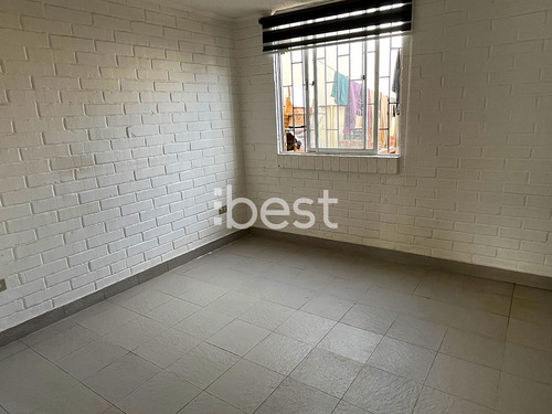Gran Casa De 5 Dormitorios A Un Paso De Todo