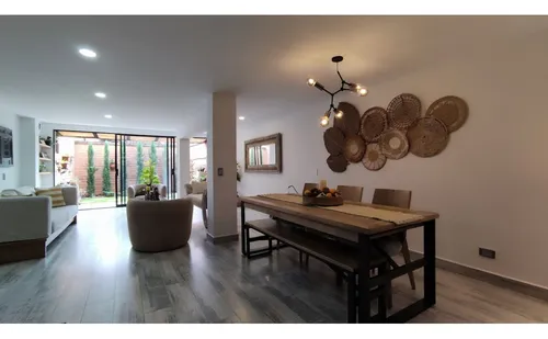 Casa Unifamiliar En Venta El Esmeraldal, Envigado