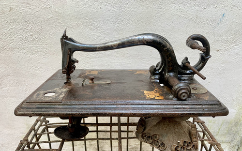 Antigua Máquina De Coser Coleccionable Grover & Baker (Usado)