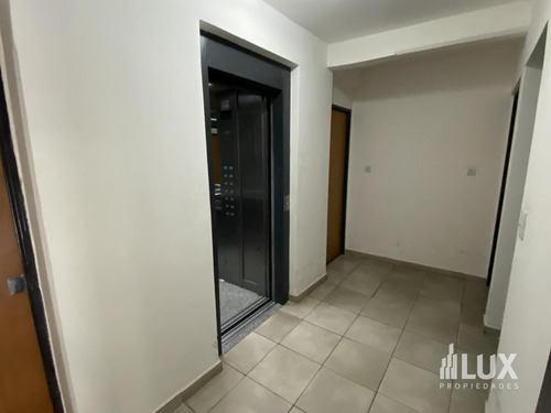 Imagen 2 de 28 de Venta Departamento Mono Dividido Dorrego Y Pellegrini - Posibilidad Oficina - Zona Tribunales
