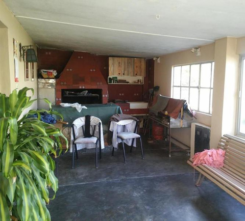 Casa Quinta 4 Amb. Sobre 2 Lotes De 5000m2 Cada Uno