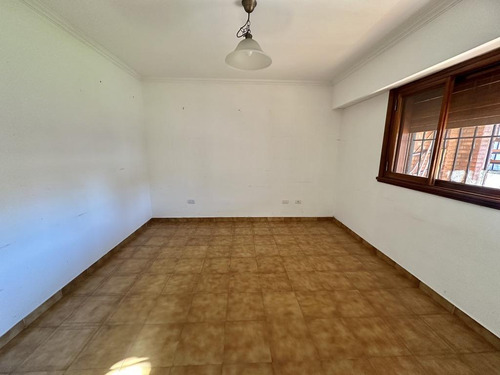 Casa En Alquiler En Vicente Lopez, Olivos - 5 Ambientes