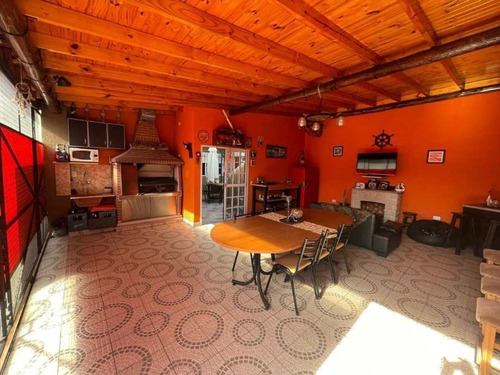Imagen 2 de 13 de Casa Ph En Venta En La Tablada