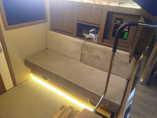 Lancha Solara 410 Ht Triton Ventura Phantom Cimitarra