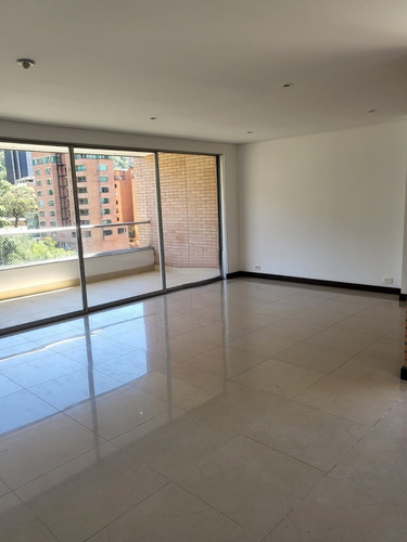 Apartamento En Arriendo Poblado Sector Loma De Los Parra