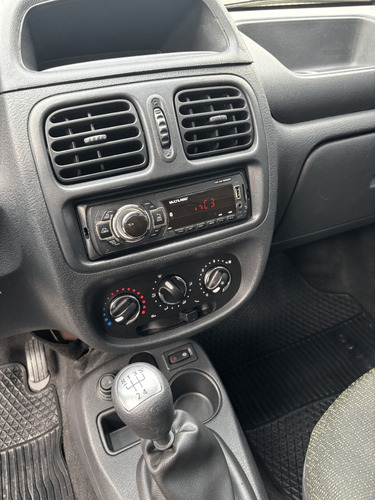 Renault Clio 1.0 16v Expression Hi-power 5p