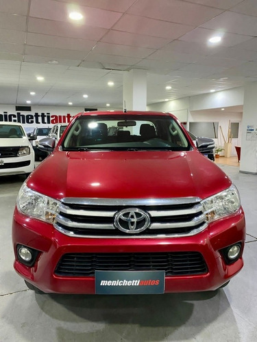 Imagen 2 de 7 de Toyota Hilux 2.8 Cd Srv 177cv 4x2 2017
