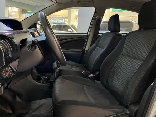 Toyota Etios 1.3 X 16V FLEX 4P MANUAL