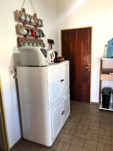 Casa De Dos Dormitorios , Cerca Del Centro, Gas Natural