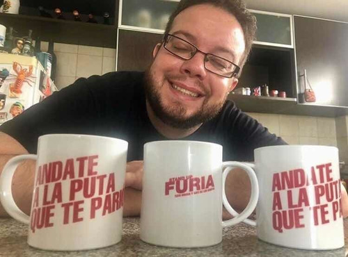 Imagen 2 de 3 de Taza Furia Stand Up - Andate A La P*#% Que Te Parió