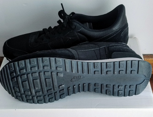 Zapatillas Nike Air Vortex Negra, Talle Us 10 (Usado)