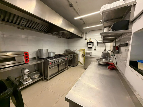 Venta Derechos De Llave Bar Restoran En Inmejorable Ubicacio