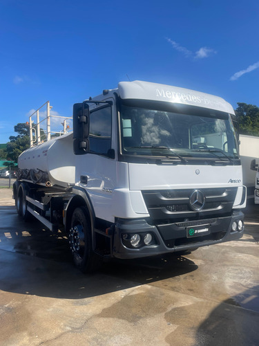 Atego 2426 Ano 2020 Com Baixo Km