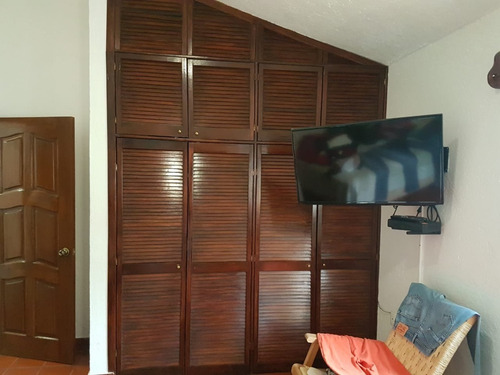 Imagen 9 de 19 de Santa María Cómoda Casa Amplia En Privada Con Portón Eléctrico, Jardín, Garaje