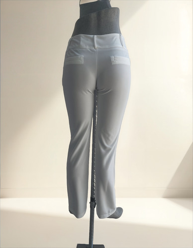 Pantalones Pegados Con Doble Boton