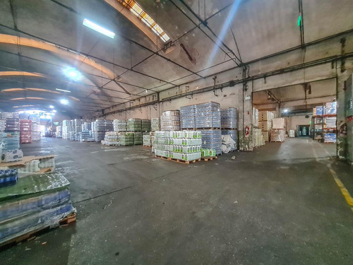 Deposito En Alquiler De 3672 M2 Dentro De Predio Cerrado, Excelente Ubicacion En Olivos A Pasos De Au. Panamericana