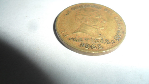 Moneda Uruguay 10 Pesos 1968 (Usado)