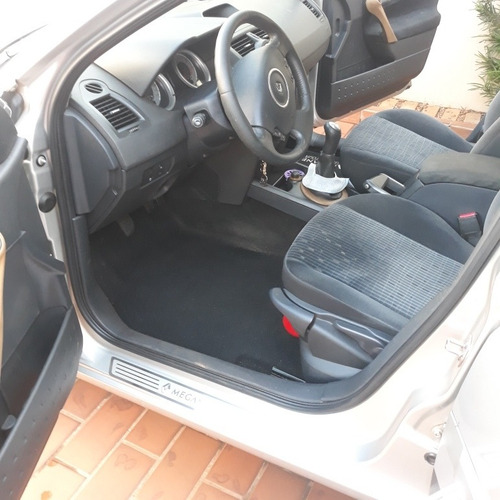 Renault Megane Grand Tour 2011 1.6 Dynamique Hi-flex 5p