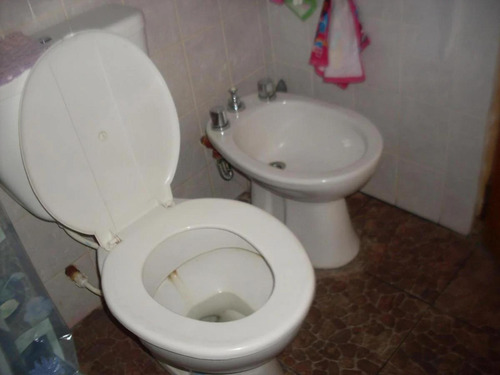 Casa En Venta - 3 Dormitorios 2 Baños - Mendoza