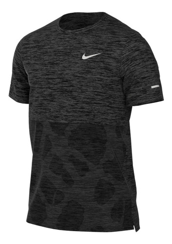 Imagen 1 de 5 de Remera Nike Dri-fit Run Division