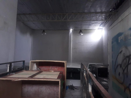 Imagen 3 de 4 de Galpón - San Isidro