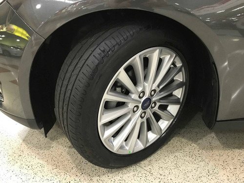 Ford Focus 2.0 Titanium Fastback 16v Flex 4p Powershift