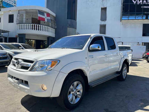 Imagen 14 de 15 de Toyota Hilux .