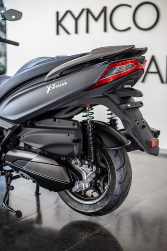 Imagen 13 de 25 de Kymco Xtown 250i Martinez Maxiscooters